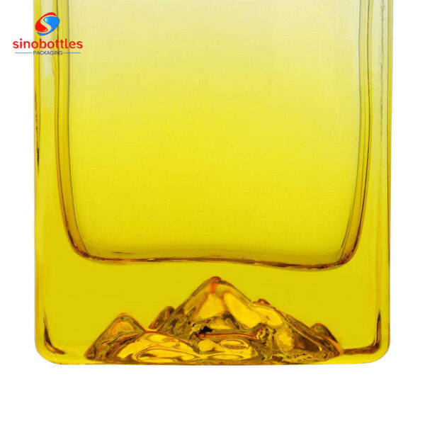 500ml /750ml square shape mountain frame base glass bottle