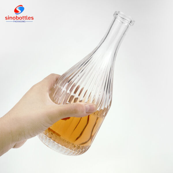 750ml Round glass bottle engraved stripes