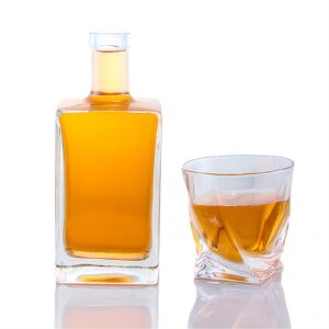 700ml square empty vodka glass bottle design