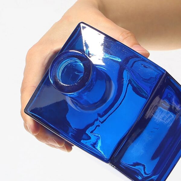 Transparent color painting Square bottle supplier