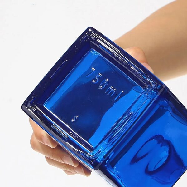 Transparent color painting Square bottle supplier