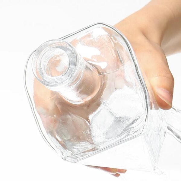Wholesale Clear Fancy Super Flint Glass Bottle